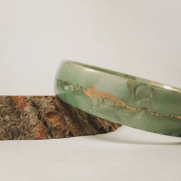 Faux Green + Gold Liquid Marble Bangle Bracelet - Picture 3 of 10